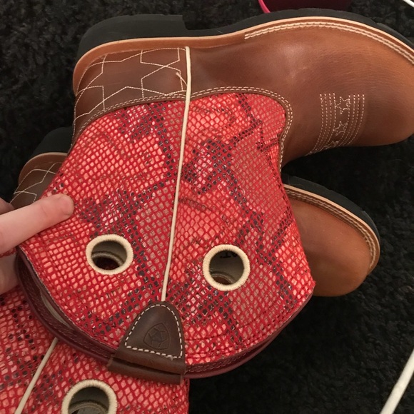 Brand new Ariat Boots, paid $90 for them - Picture 2 of 2